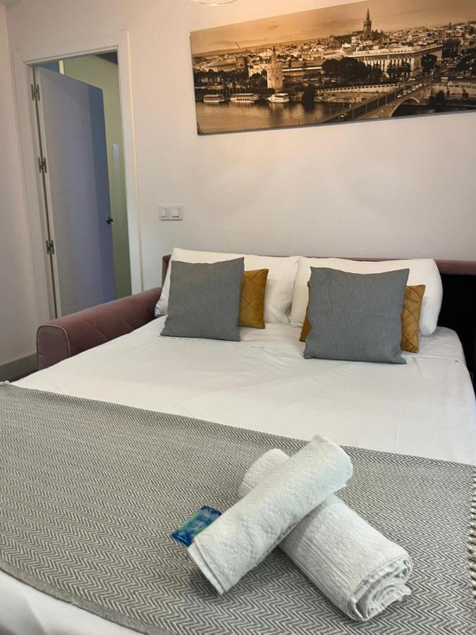 Deluxe Artemisa Sevilla Buitenkant foto